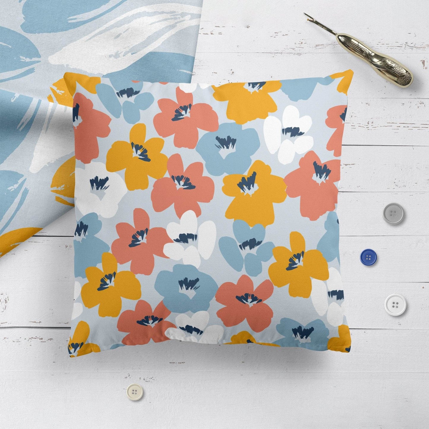 Pillow with Aesthetic Flowers - HypeSheriff Europe