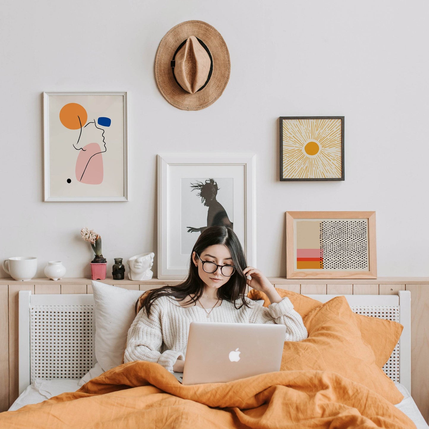 Line Art Woman Print - HypeSheriff Europe