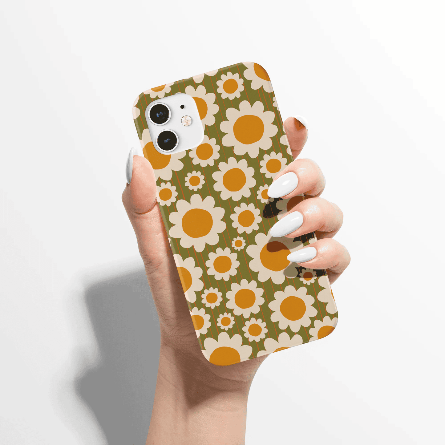 Retro Green Daisies Pattern iPhone Case