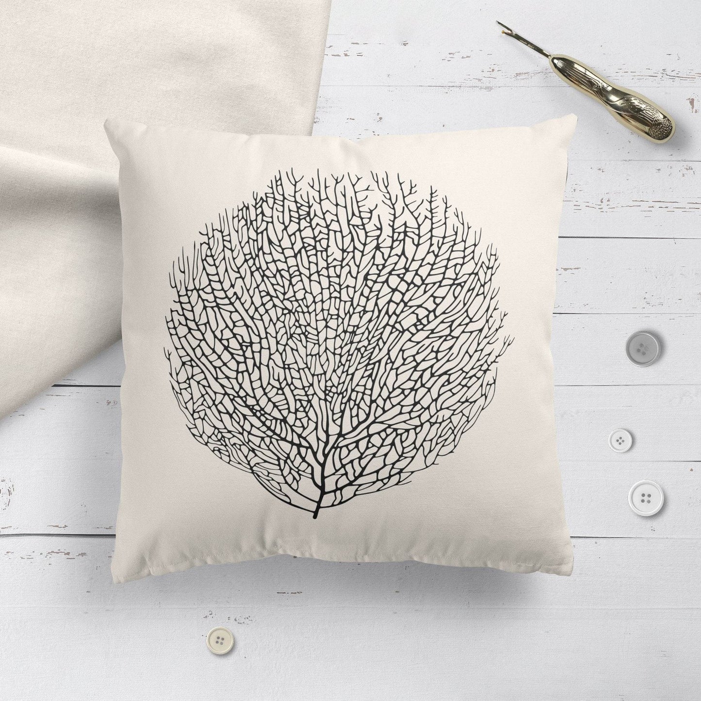 Organic Tree Pillow - HypeSheriff Europe