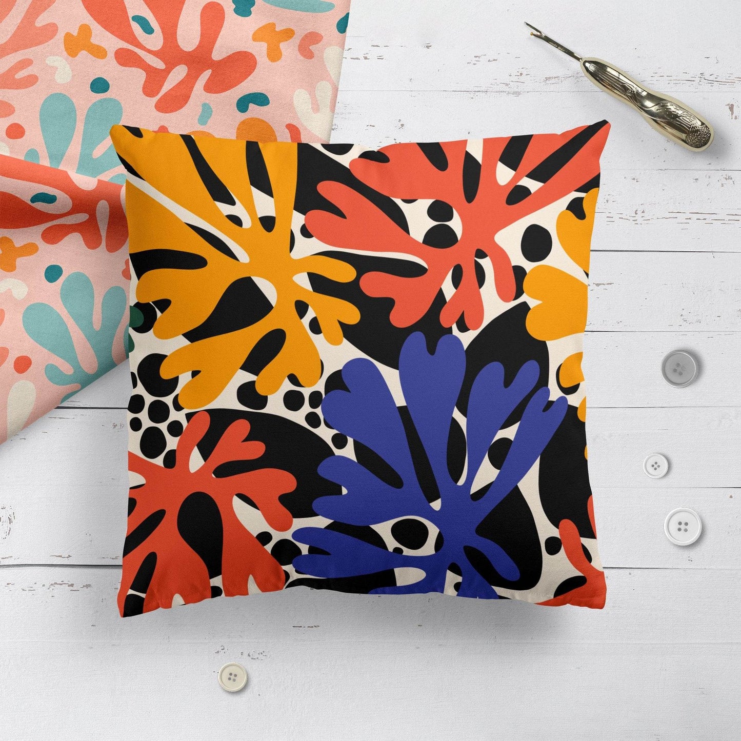 Throw Abstract Pillow - HypeSheriff Europe