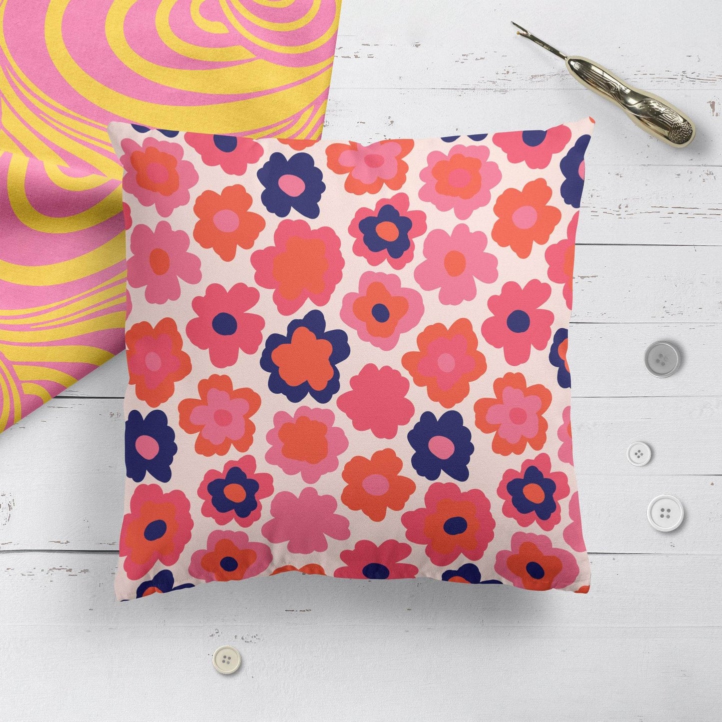 Throw Pillow with 70s Flowers - HypeSheriff Europe