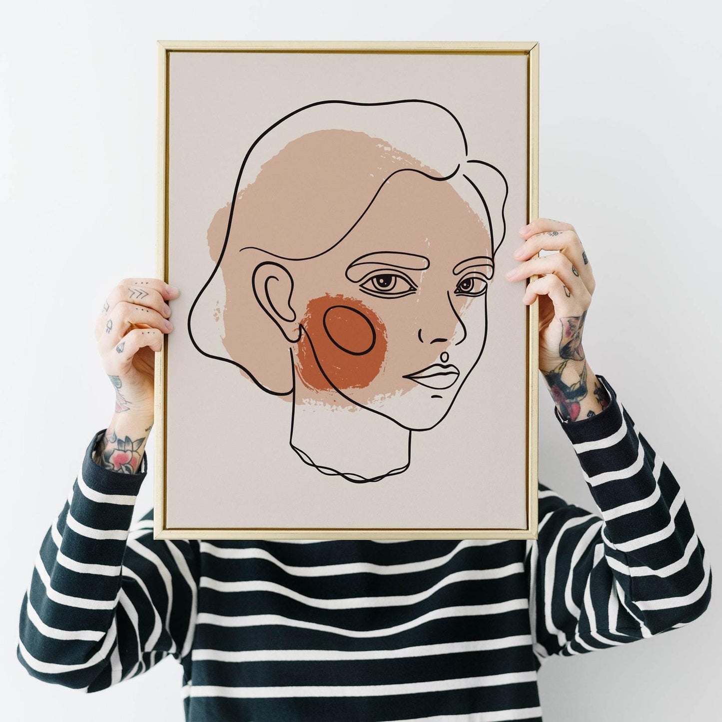 Beige Line Art Woman - HypeSheriff Europe