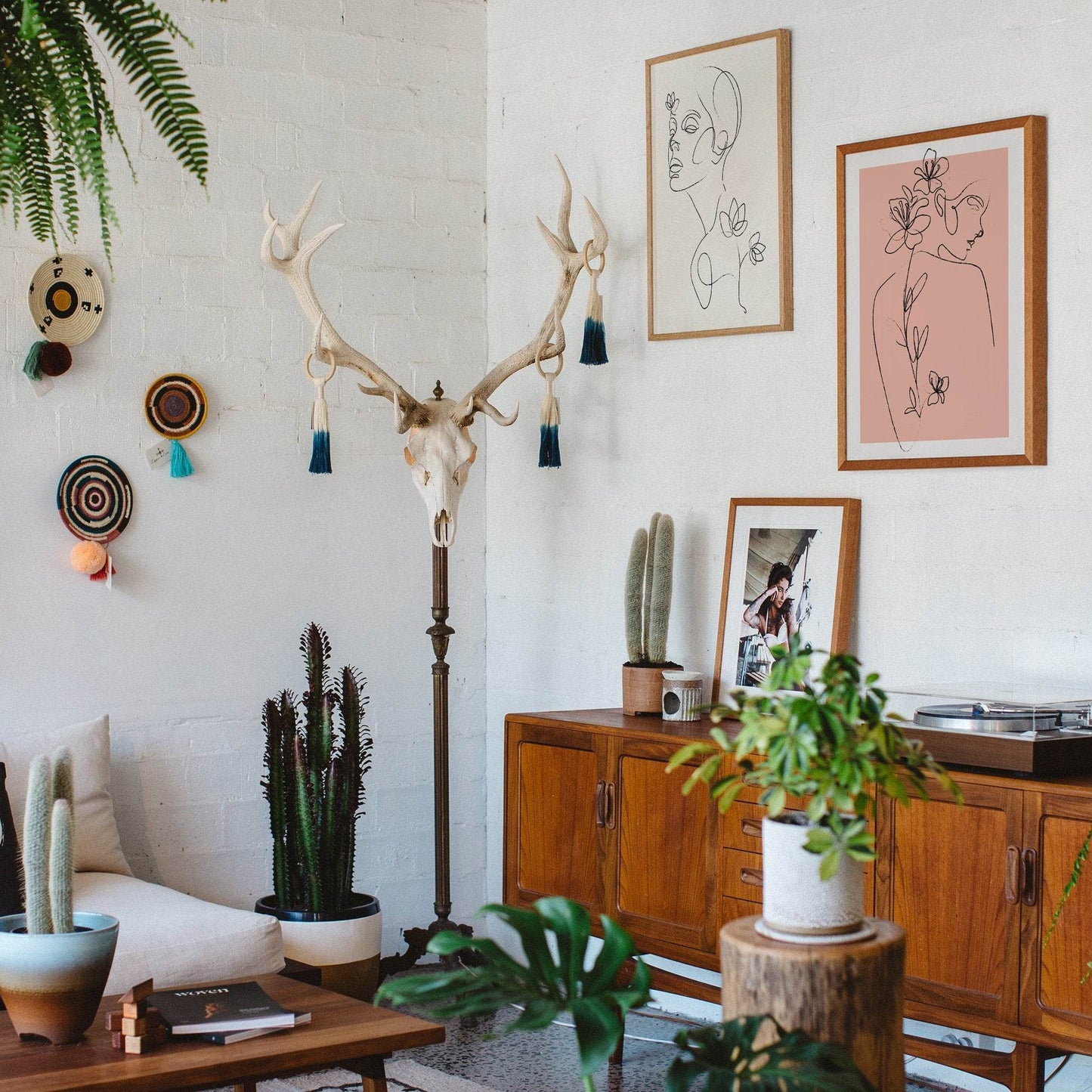 Artistic Line Art Poster - HypeSheriff Europe