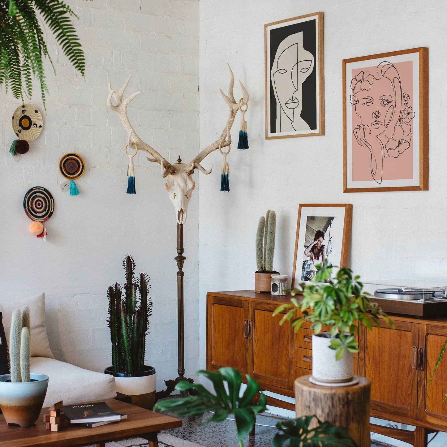 Pink Line Art Wall Decor Print - HypeSheriff Europe