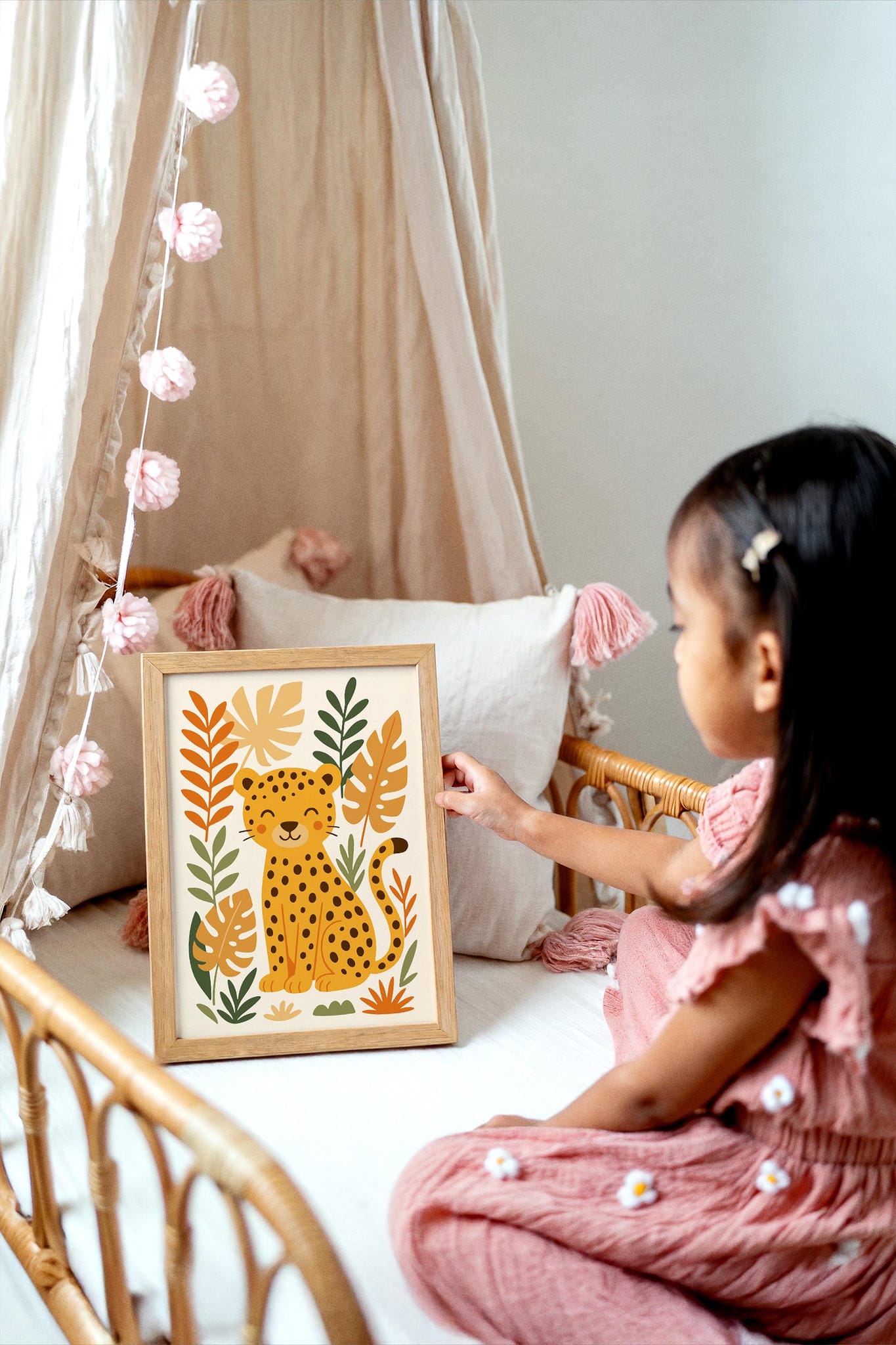 Friendly Cheetah Wall Art – Cute Jungle Animal Print