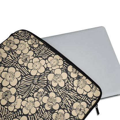 LAPTOP SLEEVE WITH VINTAGE PATTERN