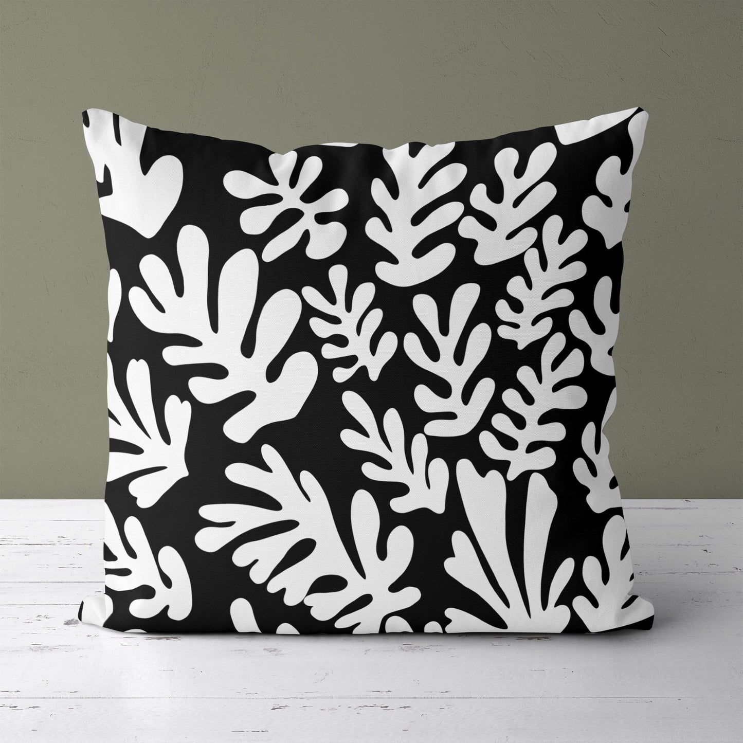 Black&White Throw Pillow