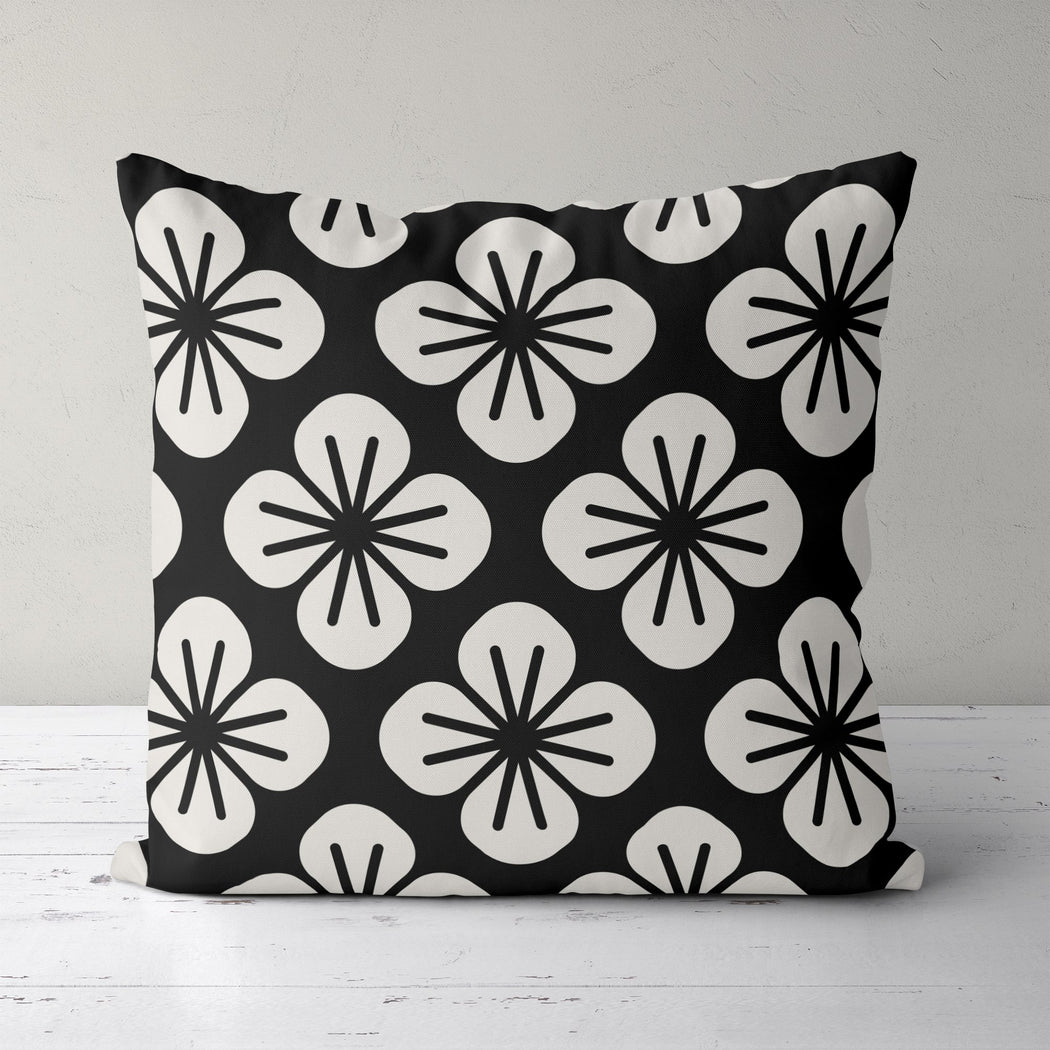 Throw Pillow with 60s Flowers