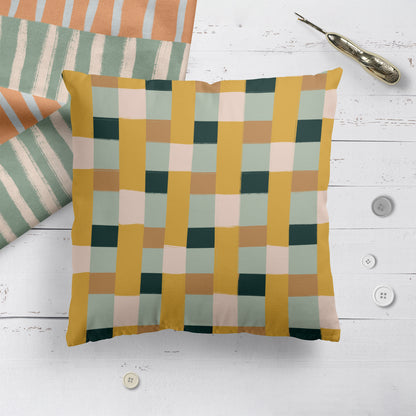 Retro Checkered Farmhouse Pattern Throw Pillow